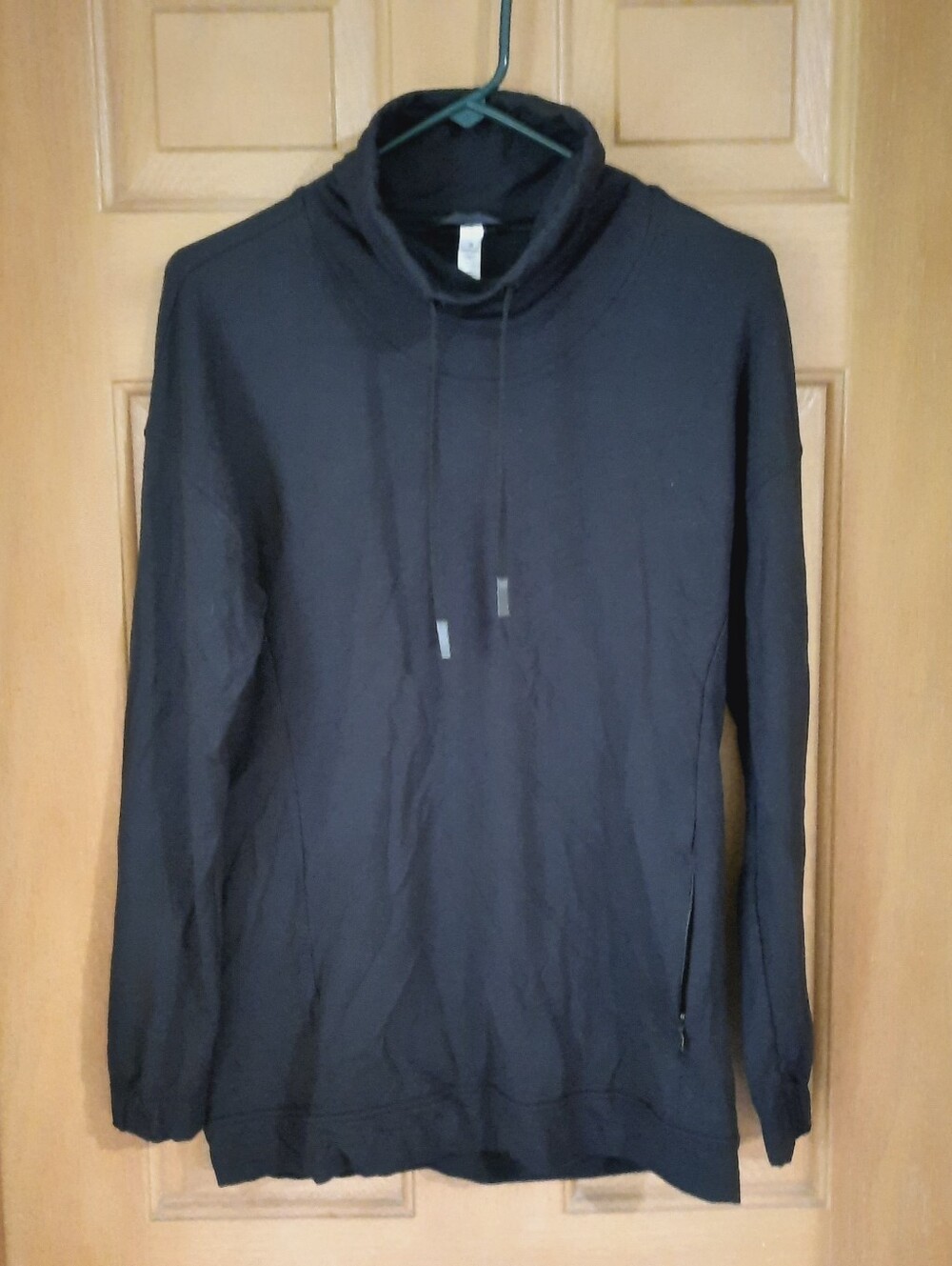 Lululemon Twisted & Tucked Pullover Sweatshirt Black Cowl Neck Back Slit Size 6